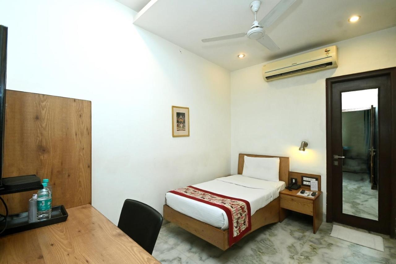 Hotel Yulia- Le Amour Inn Jaipur Buitenkant foto