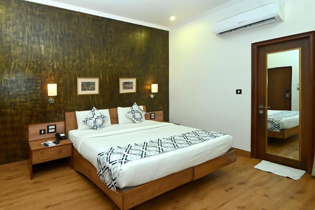Hotel Yulia- Le Amour Inn Jaipur Buitenkant foto