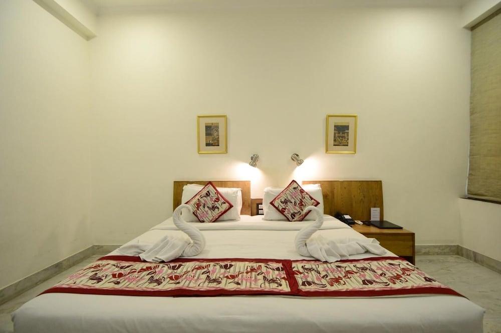 Hotel Yulia- Le Amour Inn Jaipur Buitenkant foto