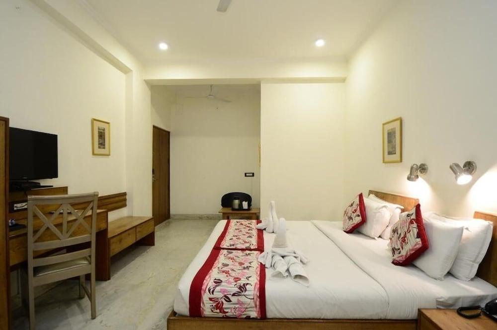 Hotel Yulia- Le Amour Inn Jaipur Buitenkant foto