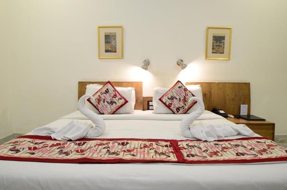 Hotel Yulia- Le Amour Inn Jaipur Buitenkant foto