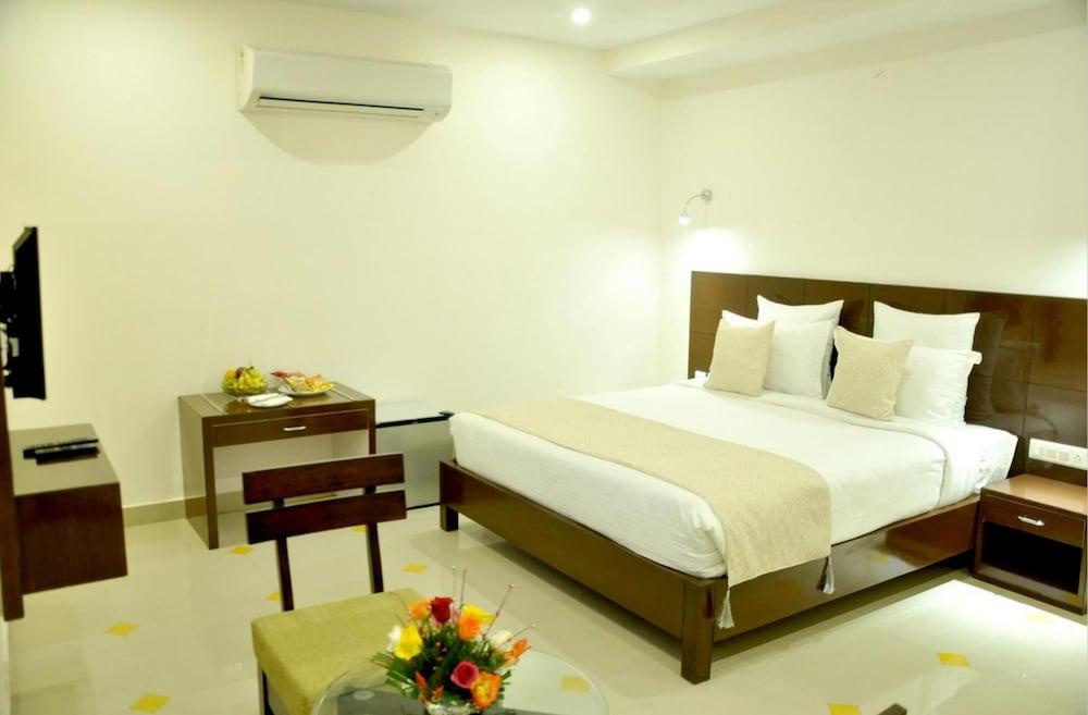Hotel Yulia- Le Amour Inn Jaipur Buitenkant foto