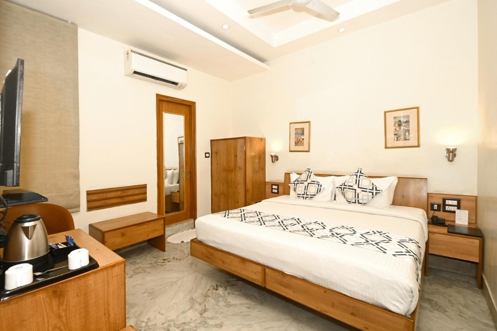 Hotel Yulia- Le Amour Inn Jaipur Buitenkant foto