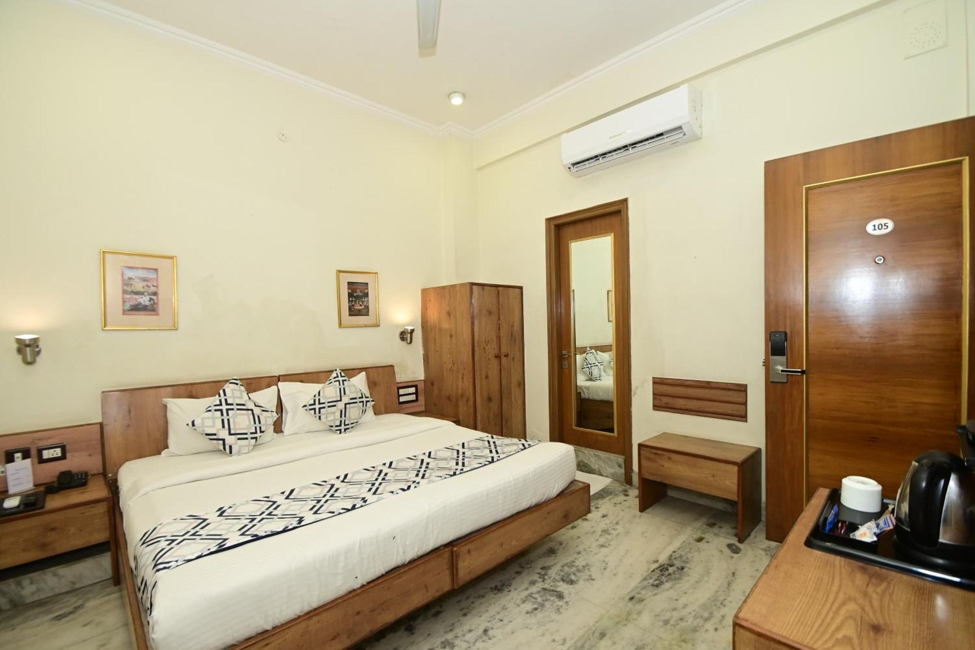 Hotel Yulia- Le Amour Inn Jaipur Buitenkant foto